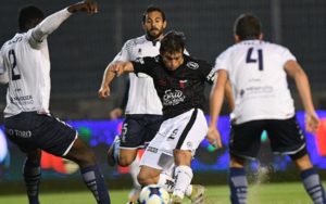 Colón debutó con un triunfo en la Copa Argentina 2017