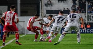 Unión concentrado espera por el partido con Central Córdoba