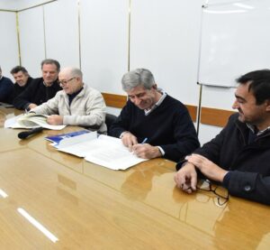 La EPE y la UTN Rosario firmaron un convenio para evitar “enganchados” al servicio de energía