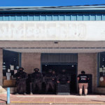 Allanaron el super «Chino» de Helvecia en el marco de la causa por ciberacoso