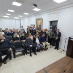 El senador por Las Colonias, Rubén Pirola, presentó el concurso que dará origen a la futura bandera del departamento