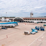 Insólito: Detuvieron a una pareja que intentó tener sexo en un avión en Santa Fe