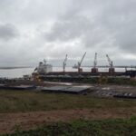 Desde el muelle de la Zona Franca Santafesina, se concretó la exportación de 30 mil toneladas de acero producido 100 % en la provincia