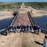 El gobernador inauguró 2 puentes que fueron reconstruidos en La Pelada y Elisa, en el departamento Las Colonias