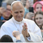 Las oraciones dieron efecto: El papa León XIV no necesita más tratamiento contra el cáncer, dice el Vaticano