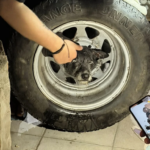 Rescataron a un perro atrapado en una llanta de un auto en la localidad santafesina de Villa Gobernador Gálvez